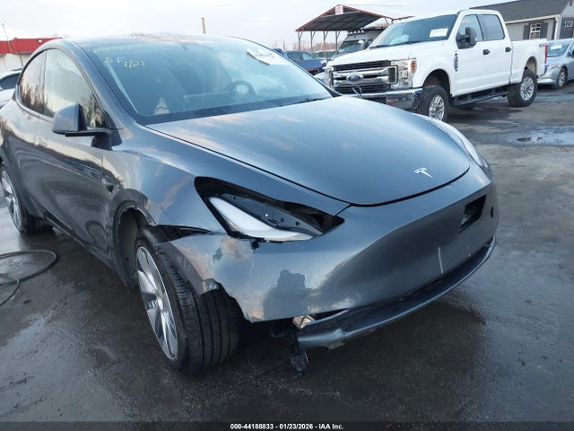 2023 TESLA MODEL Y 7SAYGDEE0PA172079 Photo 5
