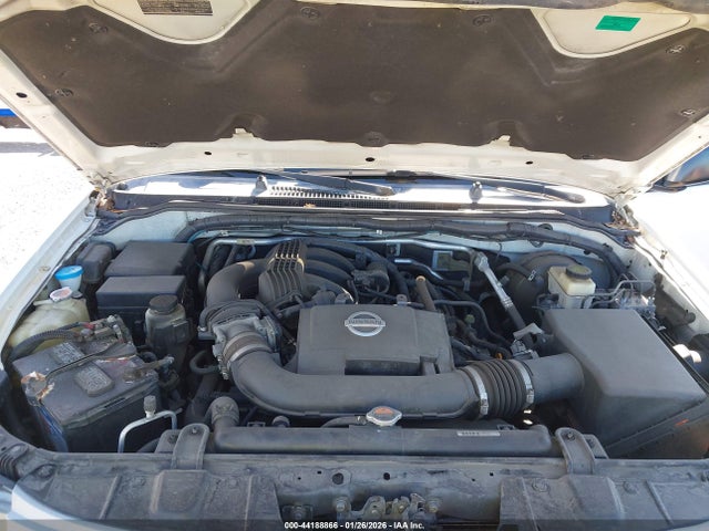 44188866 :رقم المزاد ، 5N1AN0NUXDN824643 vin ، 2013 Nissan Xterra S مزاد بيع