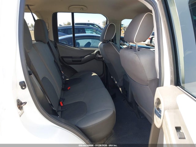 44188866 :رقم المزاد ، 5N1AN0NUXDN824643 vin ، 2013 Nissan Xterra S مزاد بيع