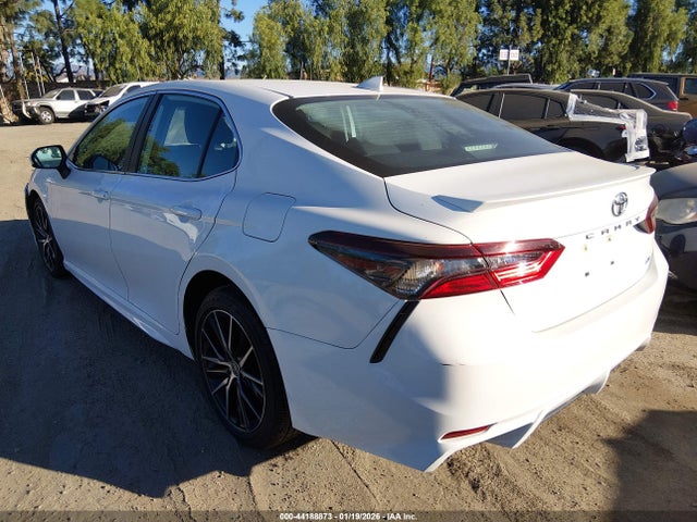4T1G11AKXMU428928 Toyota CAMRY SE