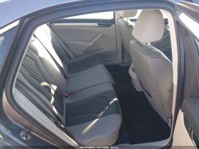 2017 VOLKSWAGEN PASSAT 1VWAT7A30HC061496 Photo 7