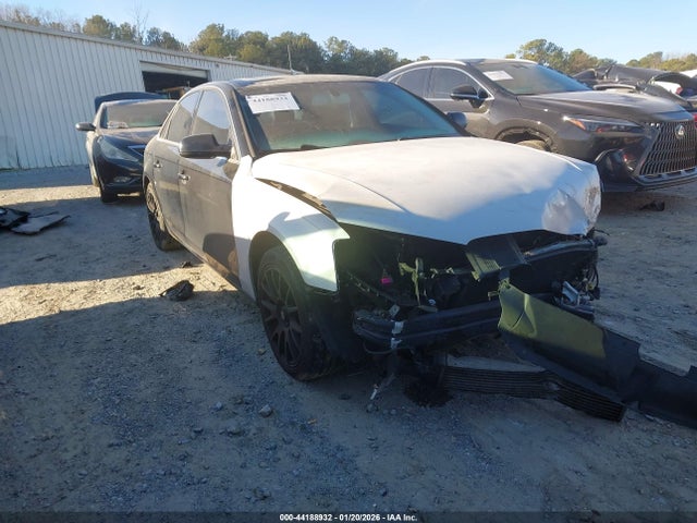 2011 AUDI A4 WAUFFAFL6BN055541 Photo 0