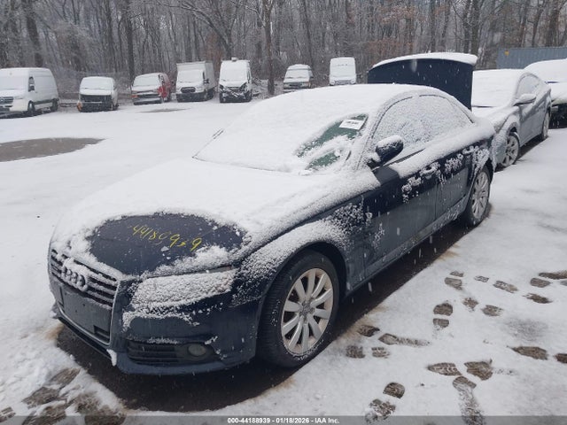 2011 AUDI A4 WAUFFAFLXBN050441 Photo 1