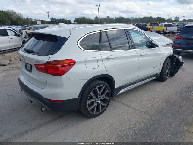 2017 BMW X1 WBXHU7C3XH5H34512 Photo 3