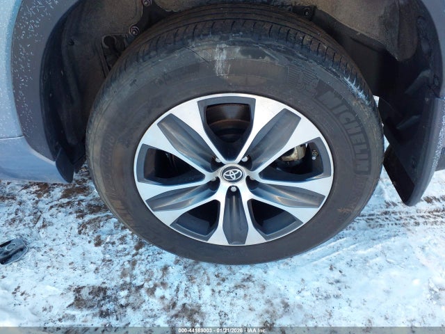 5TDKDRBH9PS016824 Toyota Highlander Xle