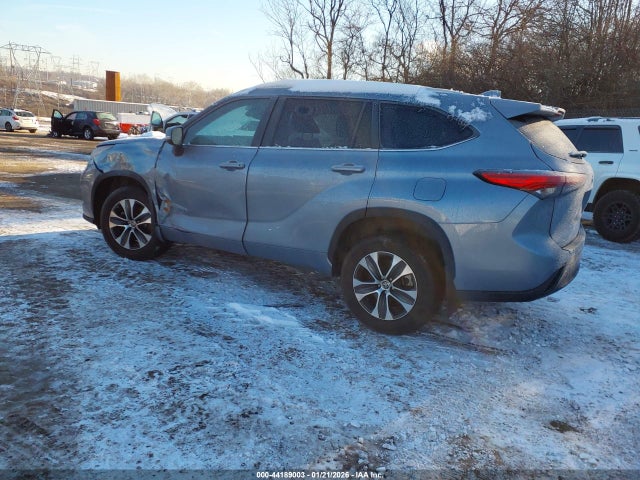 5TDKDRBH9PS016824 Toyota Highlander Xle