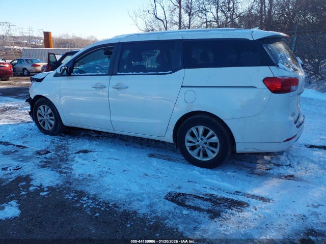 KNDMB5C16G6180542 KIA SEDONA LX