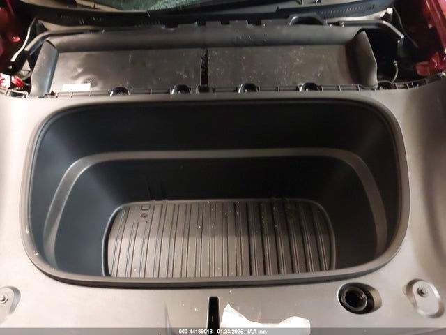 2026 TESLA MODEL Y 7SAYGDED0TF462990 Photo 9