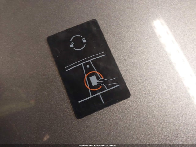 2026 TESLA MODEL Y 7SAYGDED0TF462990 Photo 10