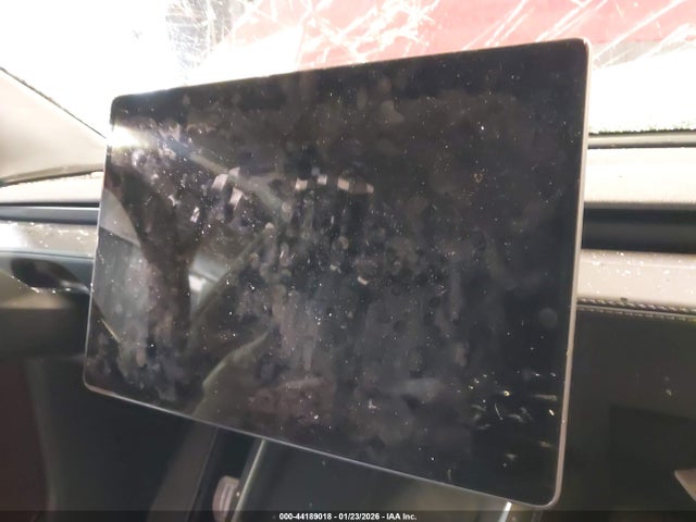 2026 TESLA MODEL Y 7SAYGDED0TF462990 Photo 6