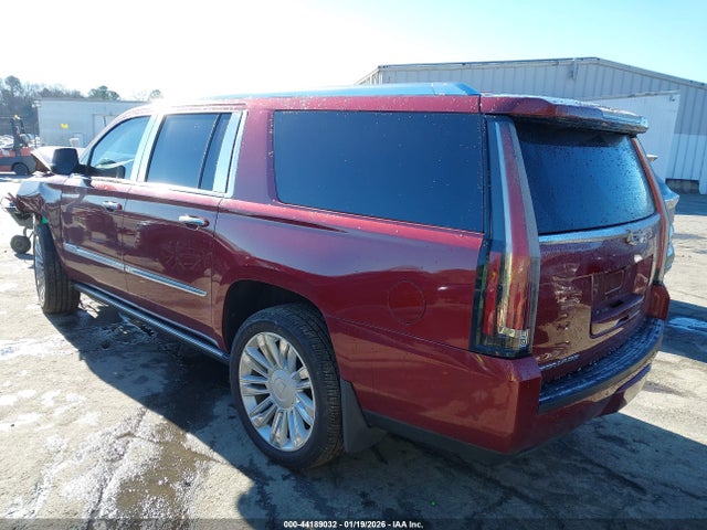 2018 CADILLAC ESCALADE ESV 1GYS4KKJ7JR266668 Photo 2