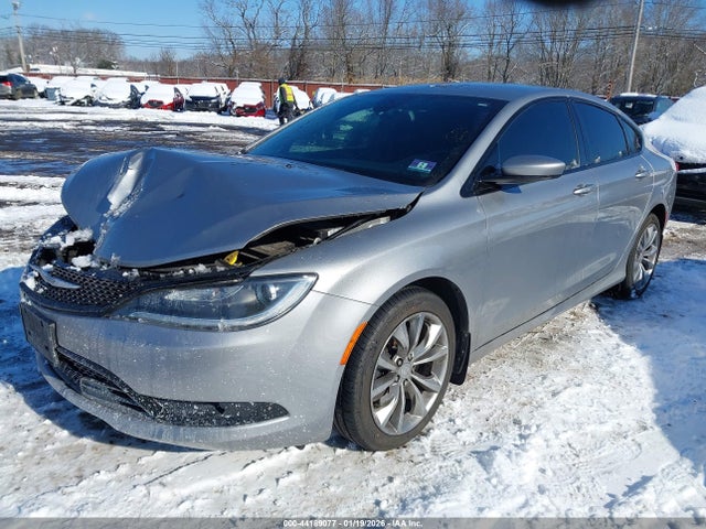 2016 Chrysler 200 S მანქანა იყიდება აუქციონზე, vin: 1C3CCCDGXGN130690, აუქციონის ნომერი: 44189077