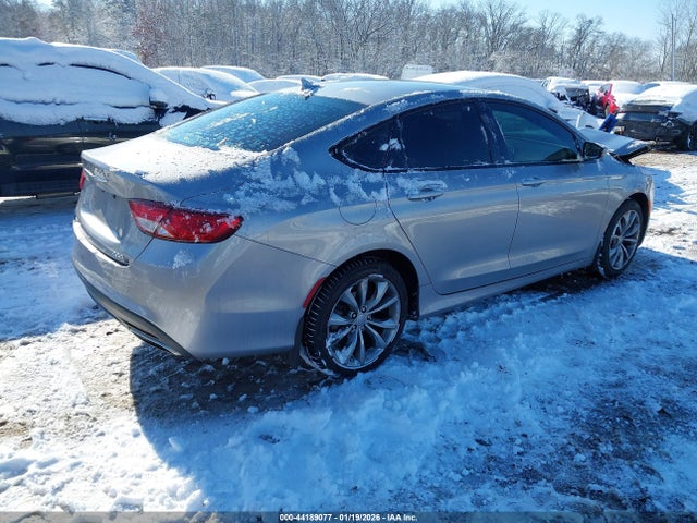 2016 Chrysler 200 S მანქანა იყიდება აუქციონზე, vin: 1C3CCCDGXGN130690, აუქციონის ნომერი: 44189077