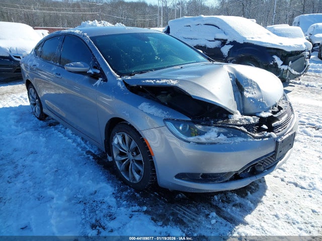 2016 Chrysler 200 S მანქანა იყიდება აუქციონზე, vin: 1C3CCCDGXGN130690, აუქციონის ნომერი: 44189077