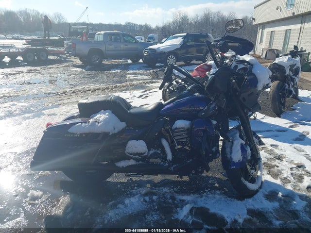 1HD1KZF19LB620470 Harley-Davidson FLTRK