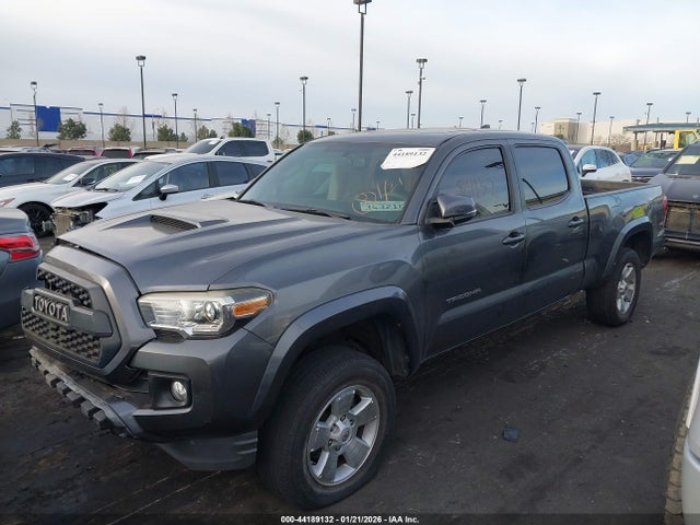 3TMBZ5DNXHM011582 Toyota TACOMA DOU