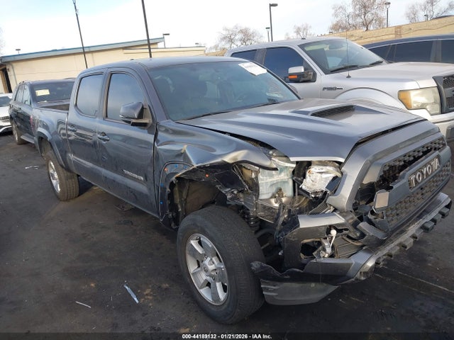 3TMBZ5DNXHM011582 Toyota TACOMA DOU