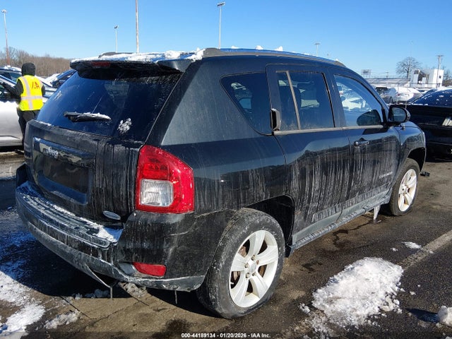 2011 JEEP COMPASS 1J4NT1FBXBD192190 Photo 3