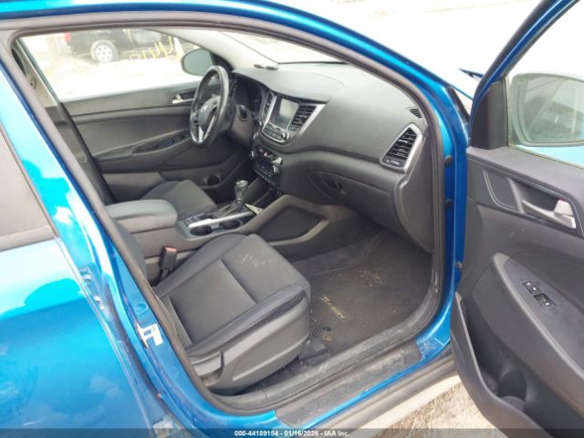 2018 HYUNDAI TUCSON KM8J33AL2JU800682 Photo 4