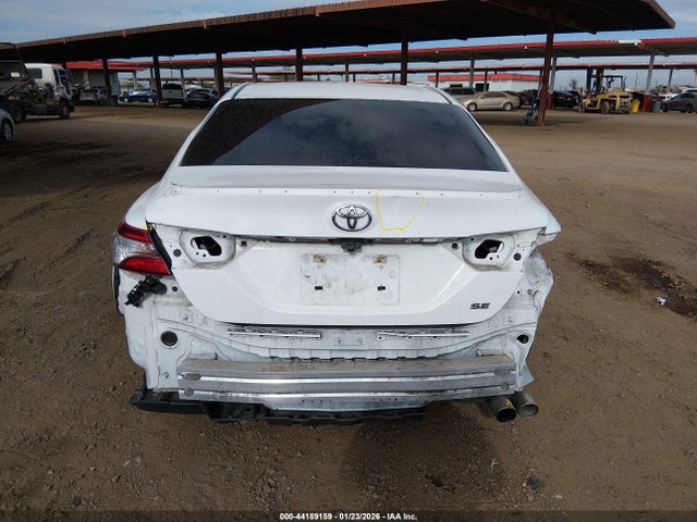 4T1B11HK9JU620076 Toyota CAMRY SE