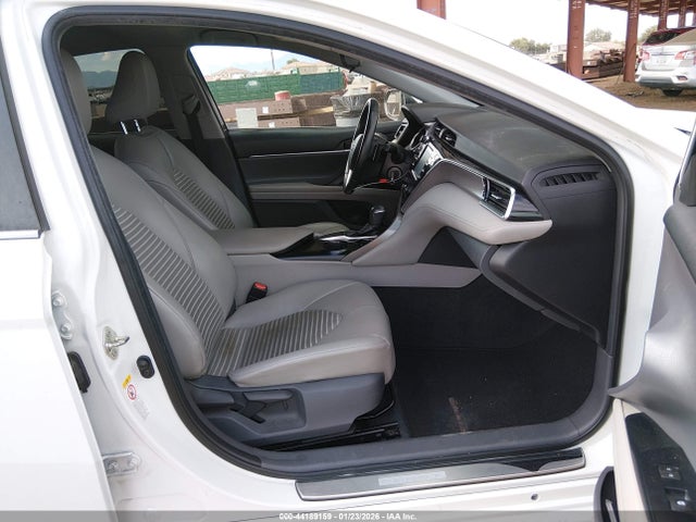 4T1B11HK9JU620076 Toyota CAMRY SE