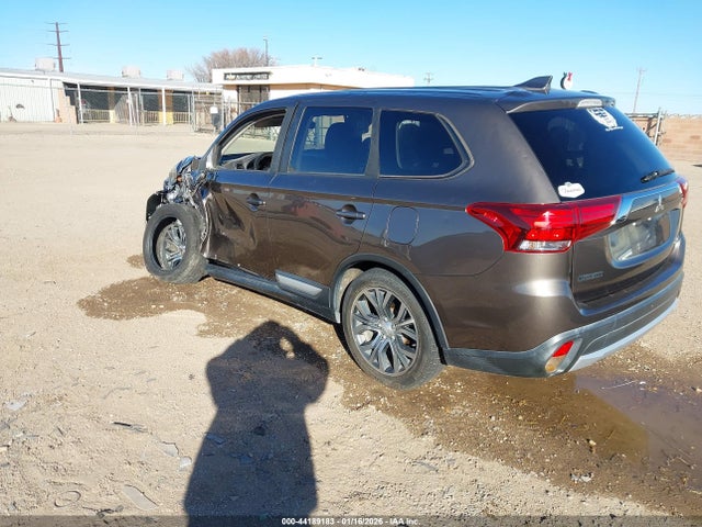 2017 MITSUBISHI OUTLANDER JA4AD2A39HZ018494 Photo 2