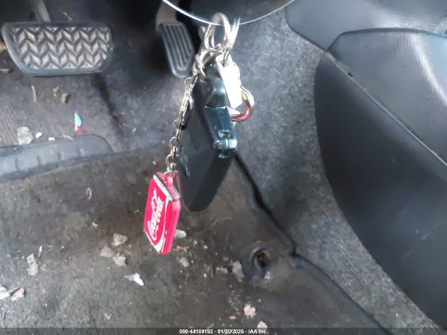 2013 TOYOTA PRIUS C JTDKDTB34D1536326 Photo 10