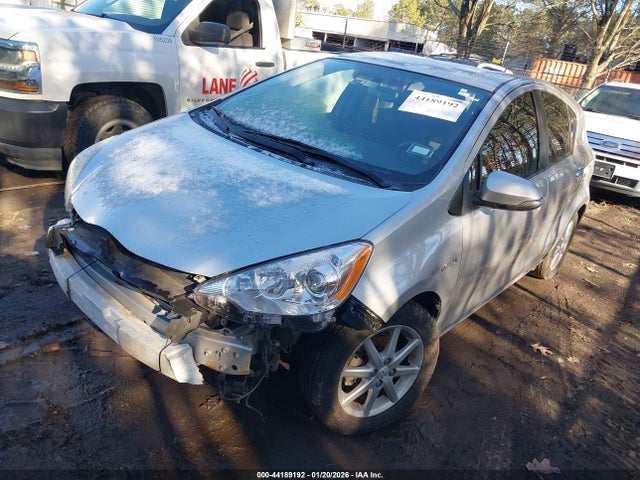 2013 TOYOTA PRIUS C JTDKDTB34D1536326 Photo 1