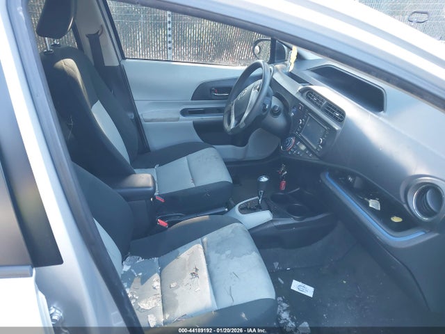 2013 TOYOTA PRIUS C JTDKDTB34D1536326 Photo 4