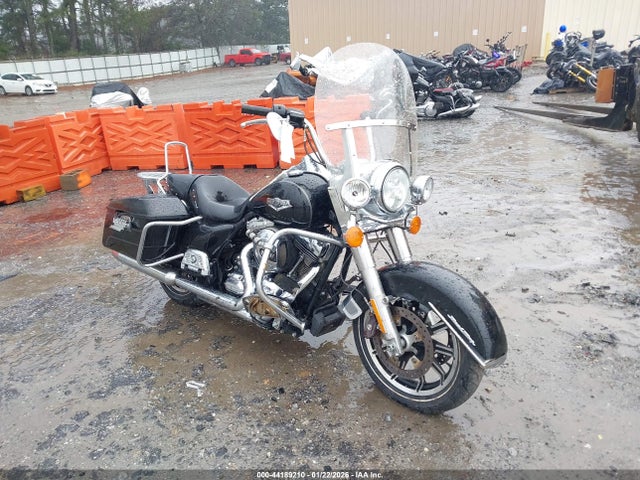2016 HARLEY-DAVIDSON FLHR 1HD1FBM14GB630456