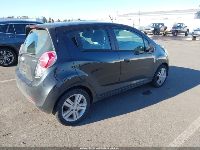 Chevrolet Spark Ls Cvt 2015 KL8CB6S92FC812745 Image 4