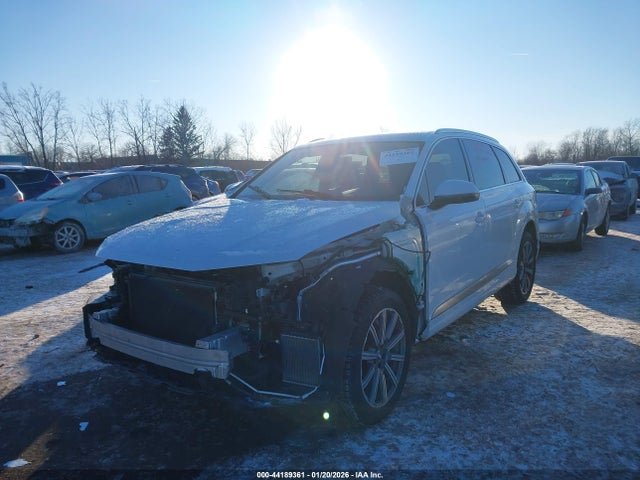 2019 AUDI Q7 WA1LAAF72KD012645 Photo 1