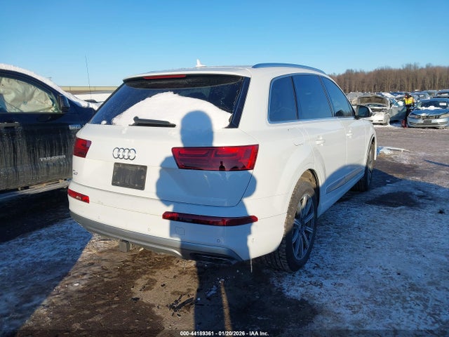 2019 AUDI Q7 WA1LAAF72KD012645 Photo 3