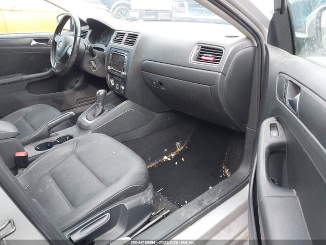 44189394 :رقم المزاد ، 3VWDP7AJ6CM375838 vin ، 2012 Volkswagen Jetta 2.5l Se مزاد بيع