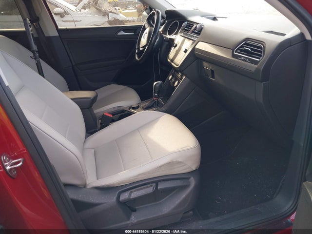 44189404 :رقم المزاد ، 3VV2B7AX6KM049146 vin ، 2019 Volkswagen Tiguan 2.0t Se/2.0t Sel/2.0t Sel R-line/2.0t Sel R-line Black مزاد بيع