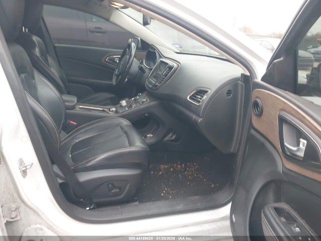 1C3CCCCG6FN643550 Chrysler 200 C