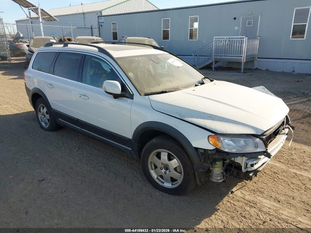 2015 VOLVO XC70 YV4952NK8F1209808