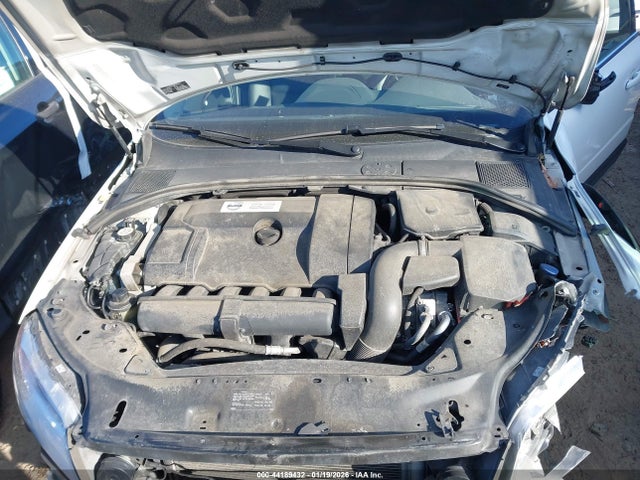 2015 VOLVO XC70 YV4952NK8F1209808 Photo 9