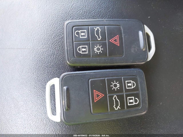 2015 VOLVO XC70 YV4952NK8F1209808 Photo 10