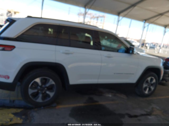 Продажа на аукционе авто 2023 Jeep Grand Cherokee 4xe, vin: 1C4RJYB68P8785674, номер лота: 44189449