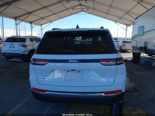 Продажа на аукционе авто 2023 Jeep Grand Cherokee 4xe, vin: 1C4RJYB68P8785674, номер лота: 44189449