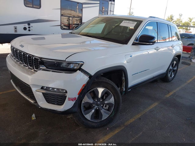 Продажа на аукционе авто 2023 Jeep Grand Cherokee 4xe, vin: 1C4RJYB68P8785674, номер лота: 44189449