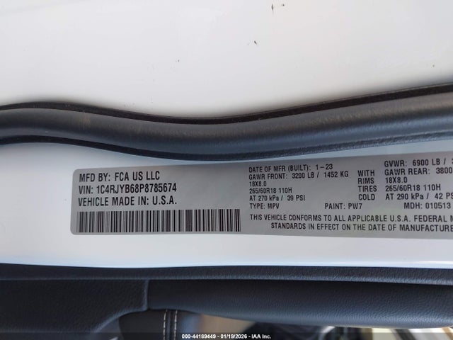 Продажа на аукционе авто 2023 Jeep Grand Cherokee 4xe, vin: 1C4RJYB68P8785674, номер лота: 44189449