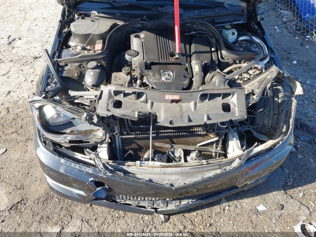 44189463 :رقم المزاد ، WDDGF4HBXDR258009 vin ، 2013 Mercedes-benz C 250 Sport مزاد بيع