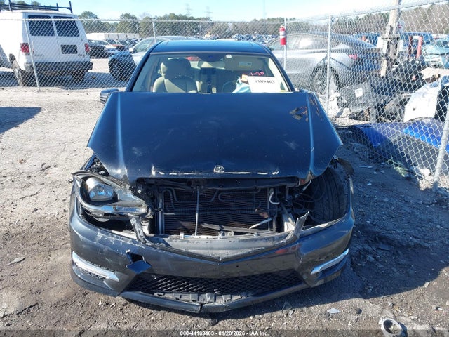 44189463 :رقم المزاد ، WDDGF4HBXDR258009 vin ، 2013 Mercedes-benz C 250 Sport مزاد بيع