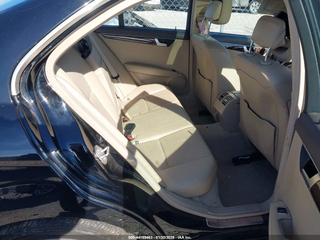 44189463 :رقم المزاد ، WDDGF4HBXDR258009 vin ، 2013 Mercedes-benz C 250 Sport مزاد بيع