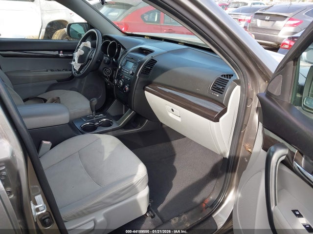 Aukcja sprzedaży 2011 Kia Sorento Lx V6, vin: 5XYKT4A24BG175095, numer aukcji: 44189550