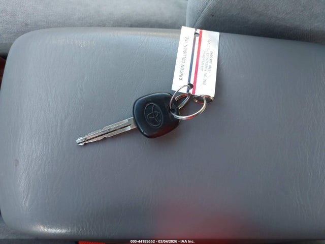 2004 TOYOTA CAMRY 4T1BE30KX4U273034 Photo 10