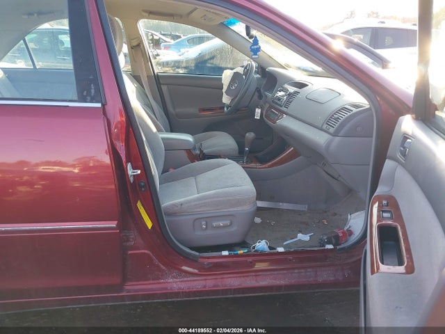 2004 TOYOTA CAMRY 4T1BE30KX4U273034 Photo 4