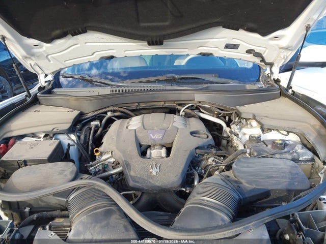ZN661YUL5JX275977 Maserati Levante S Granlusso